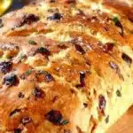 Zwiebelbrot selber backen: Einfaches Rezept für aromatisches Brot 6 70