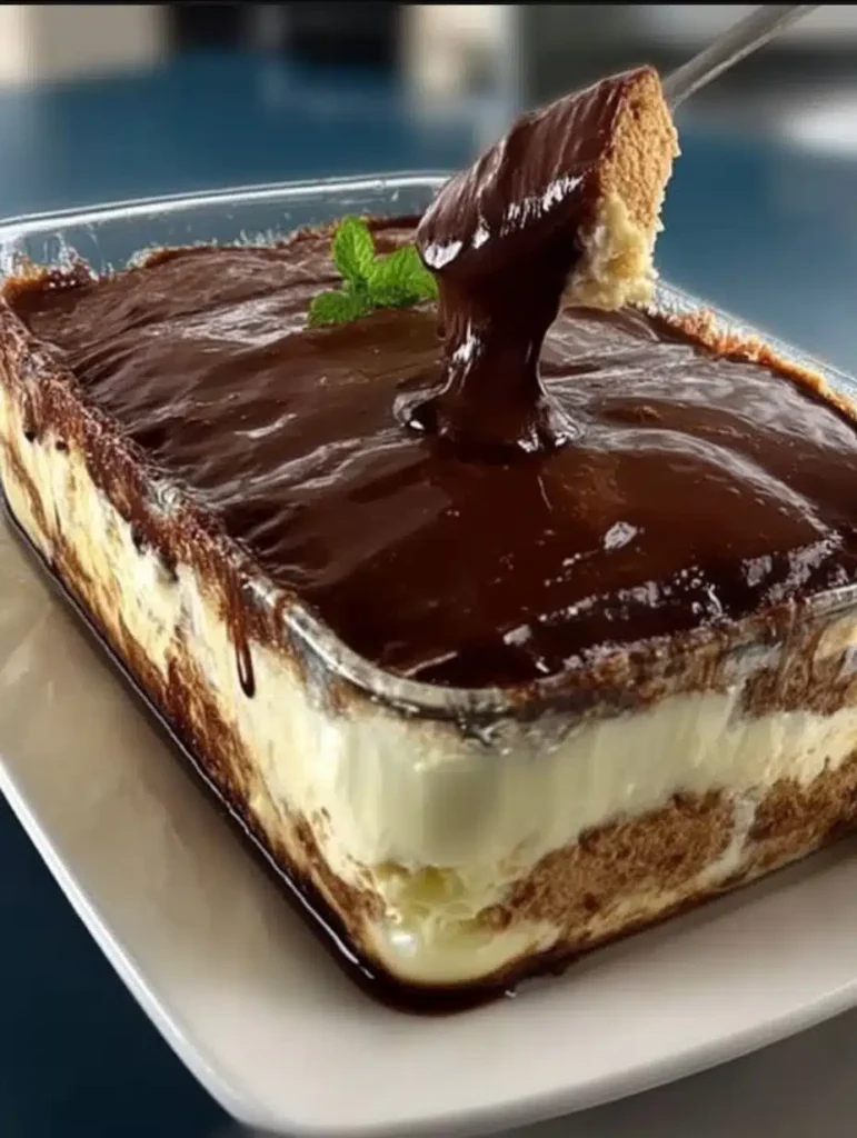 Süsse Kekslasagne Rezept: Einfaches No-Bake Dessert mit Frischkäse & Beeren