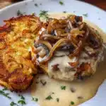 Cremige Mozzarella Rösti mit Zwiebel-Pilzrahmsosse: Dein Wohlfühlessen Rezept 10 788