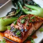 Gochujang-Lachs & Bok Choy: Süß-Scharf, Gesund in 40 Min. 10 789