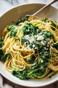 Spaghetti mit Spinat Frischkäse-Sauce