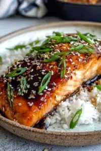 Teriyaki-Glasierter Lachs