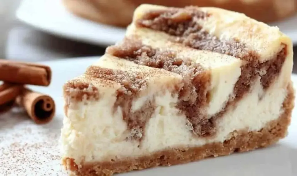 Zimtrollen-Käsekuchen Rezept – Cremig und Würzig