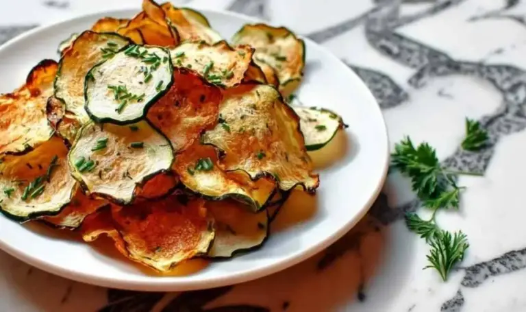 Zucchini-Chips mit Knoblauch – Gesunder Snack