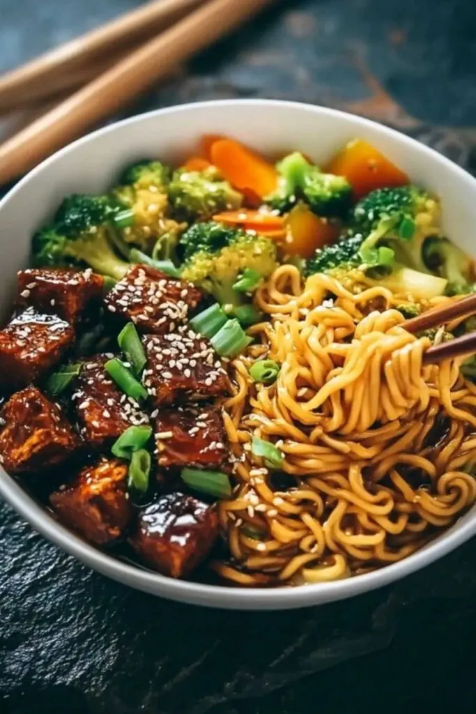 veganer teriyaki noodle bowl rezept