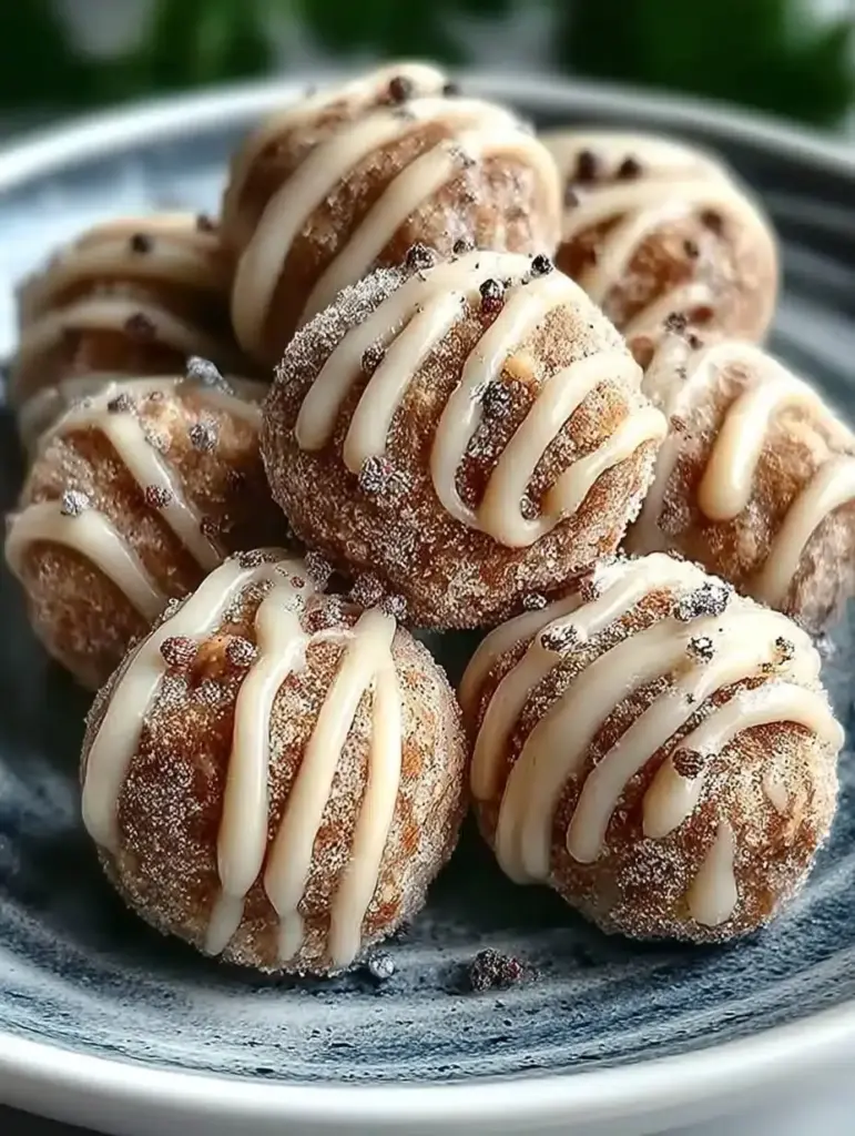Zimtschnecke Protein Kugeln: Schnelle, gesunde Energiebällchen für unterwegs
